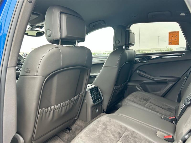 2016 PORSCHE MACAN S