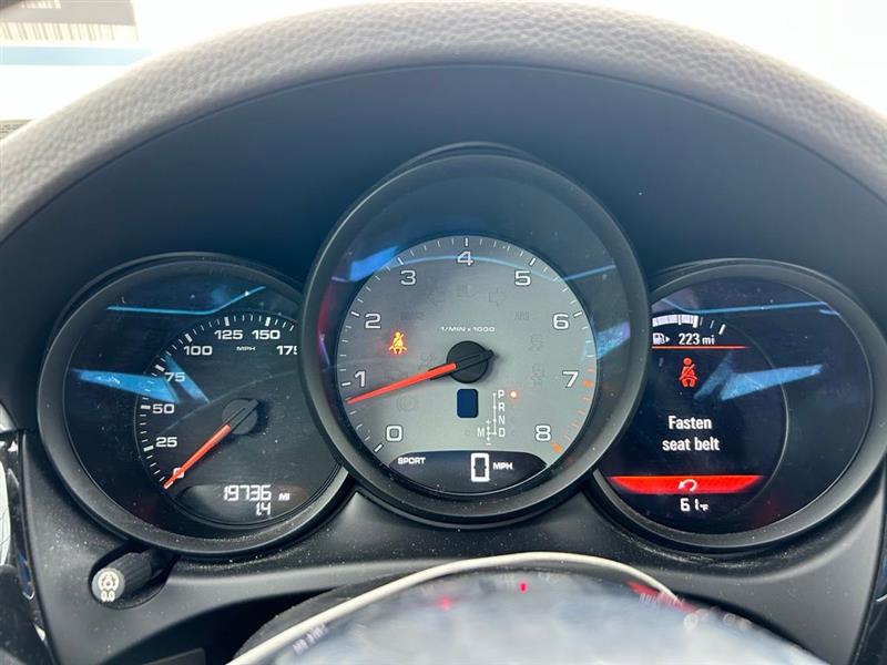 2016 PORSCHE MACAN S