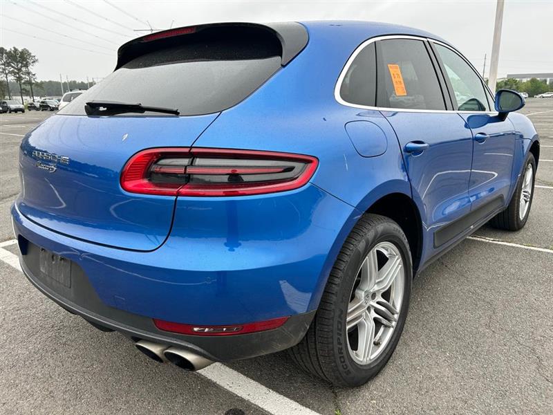 2016 PORSCHE MACAN S