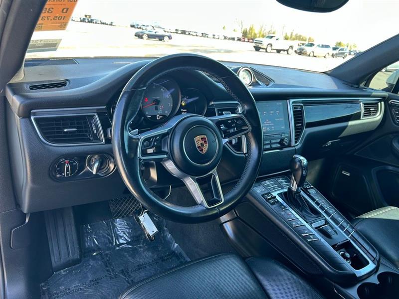 2018 PORSCHE MACAN S