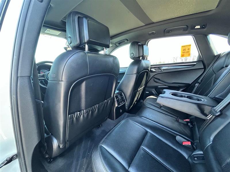 2018 PORSCHE MACAN S