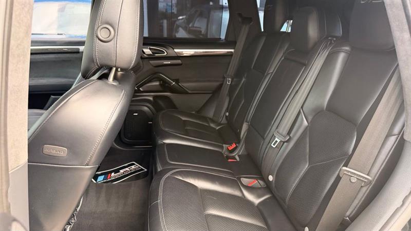 2016 PORSCHE CAYENNE GTS