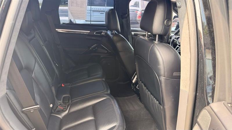 2016 PORSCHE CAYENNE GTS