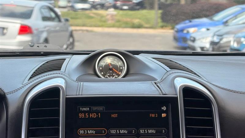2016 PORSCHE CAYENNE GTS