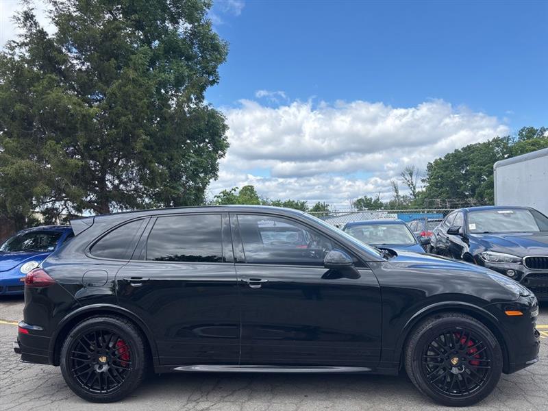 2016 PORSCHE CAYENNE GTS