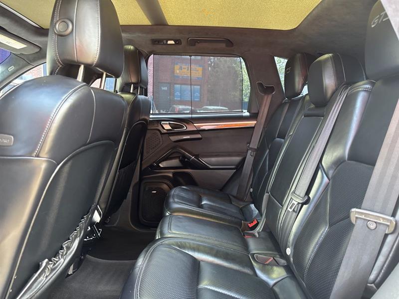 2016 PORSCHE CAYENNE GTS