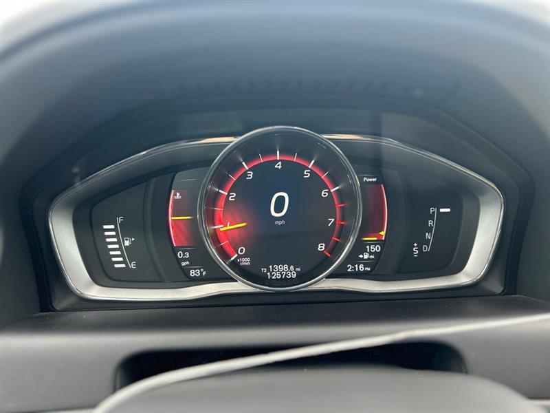 2017 VOLVO XC60 DYNAMIC