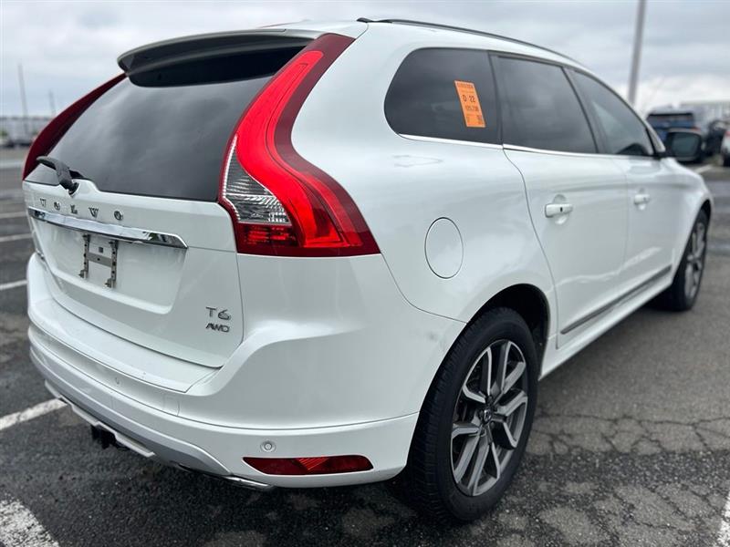 2017 VOLVO XC60 DYNAMIC