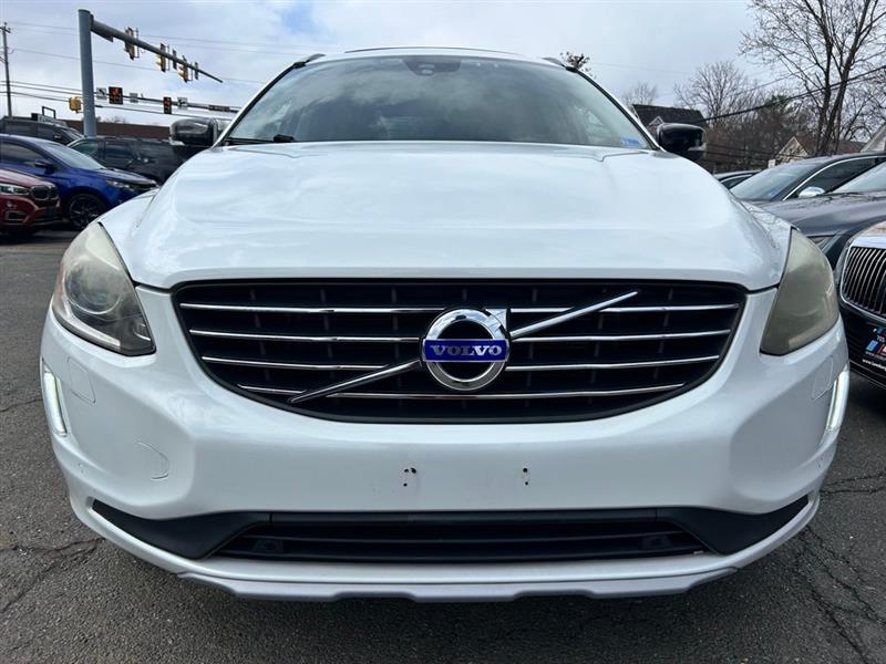 2017 VOLVO XC60 DYNAMIC