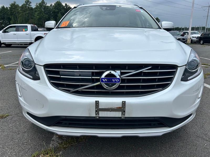2017 VOLVO XC60 INSCRIPTION