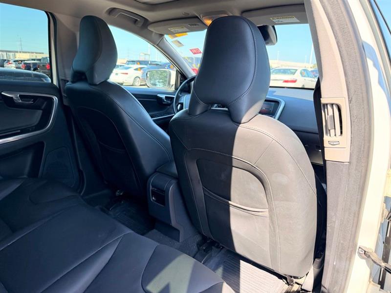 2016 VOLVO XC60 T5 PREMIER
