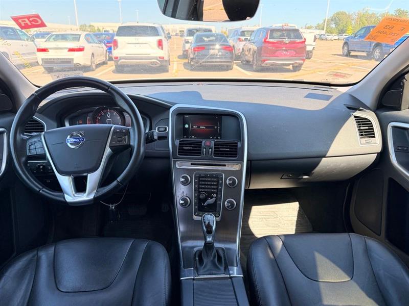 2016 VOLVO XC60 T5 PREMIER