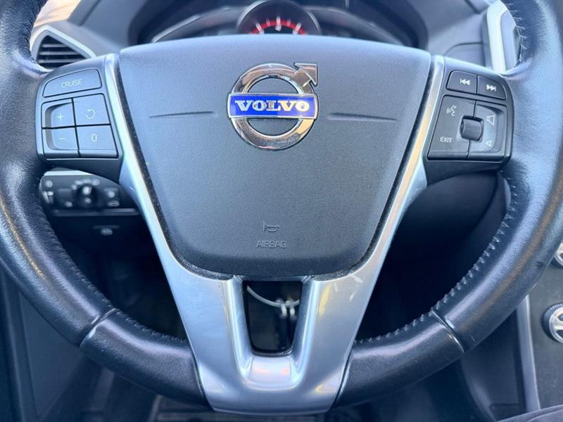 2016 VOLVO XC60 T5 PREMIER