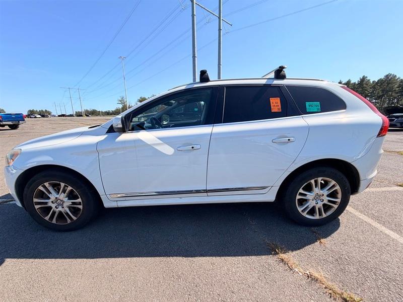 2016 VOLVO XC60 T5 PREMIER