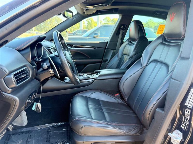 2017 MASERATI LEVANTE 