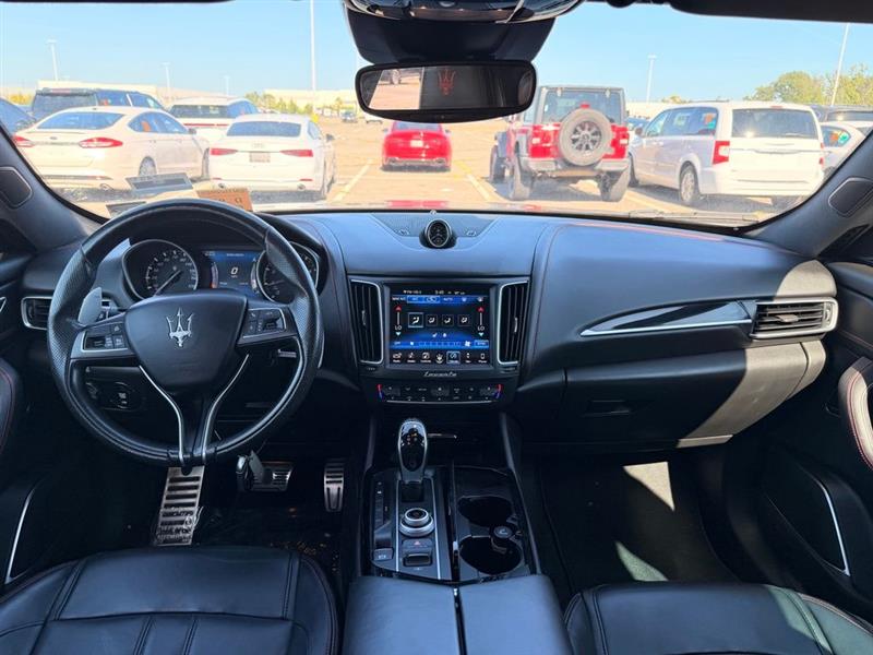 2017 MASERATI LEVANTE 