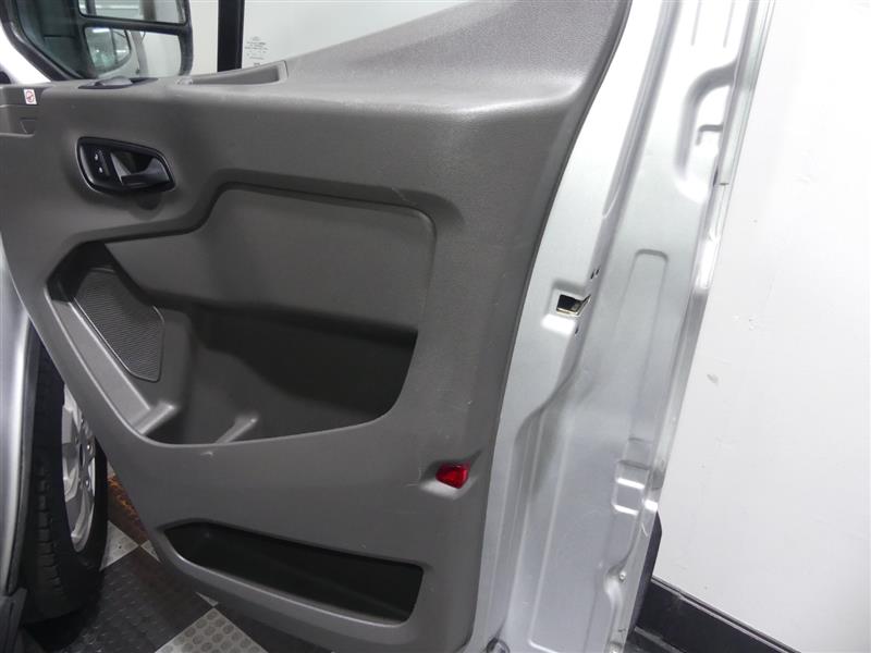 2020 Ford Transit Passenger Van XLT - Photo 16