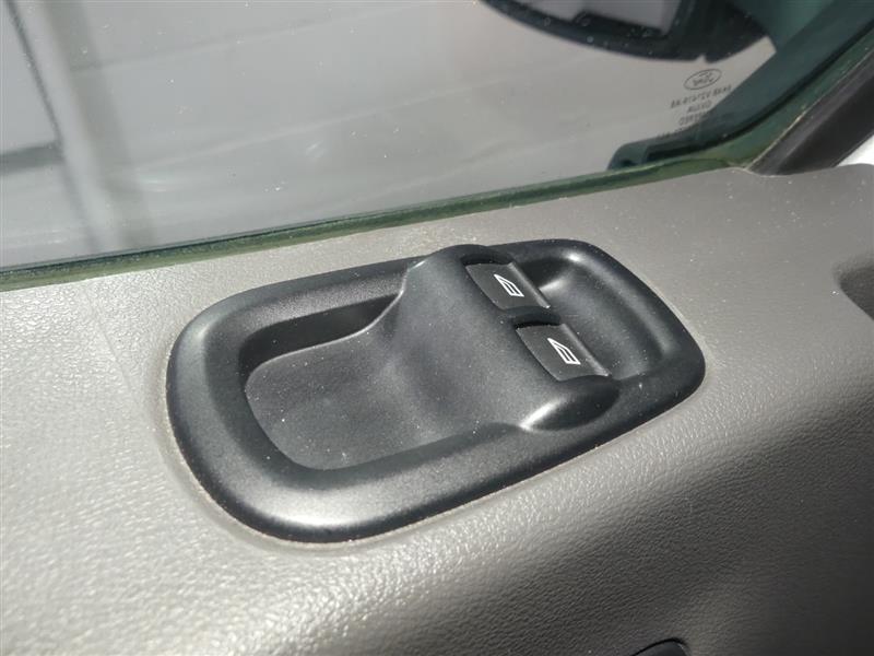 2020 Ford Transit Passenger Van XLT - Photo 17
