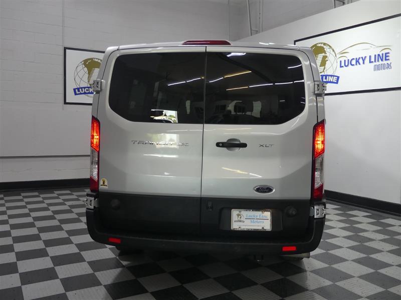 2020 Ford Transit Passenger Van XLT - Photo 7