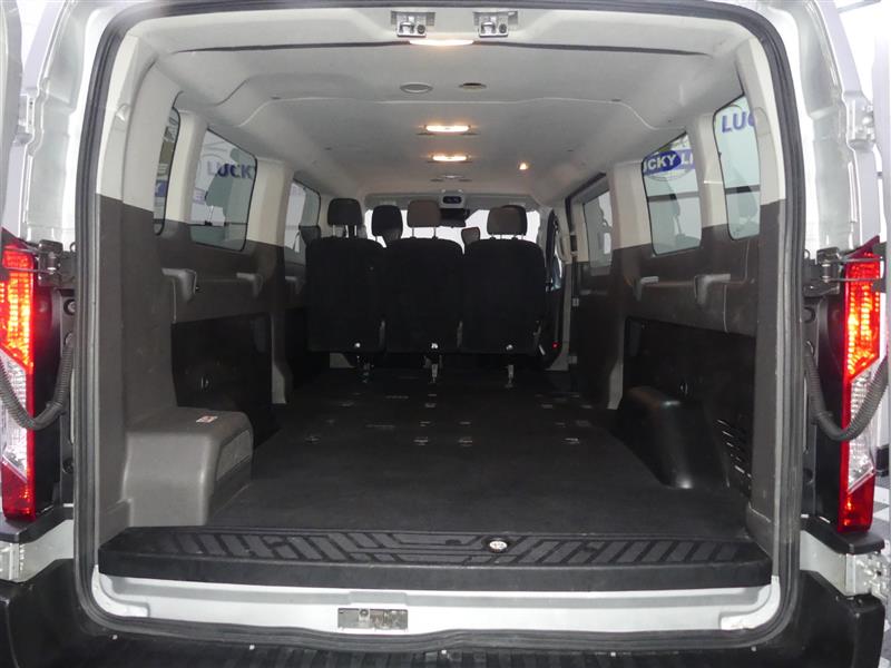 2020 Ford Transit Passenger Van XLT - Photo 8