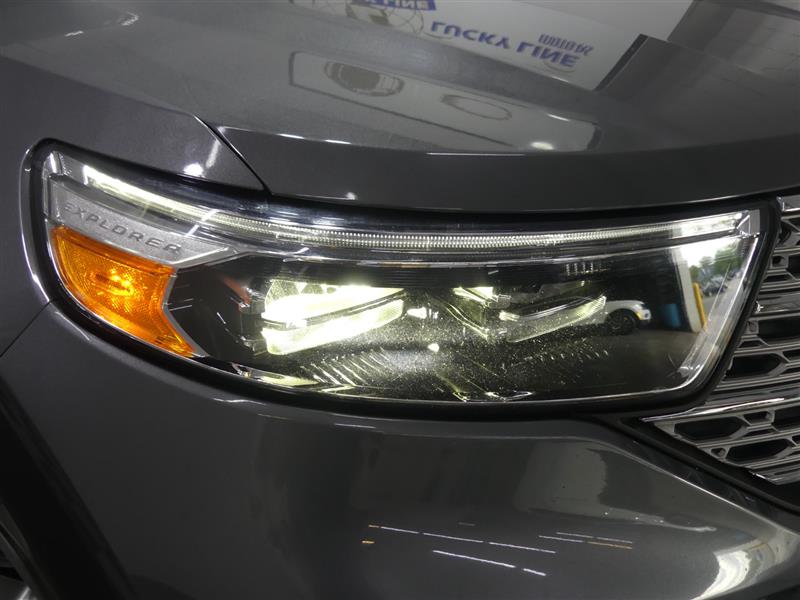 2023 Ford Explorer Limited - Photo 15