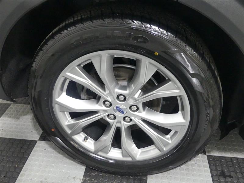 2023 Ford Explorer Limited - Photo 17