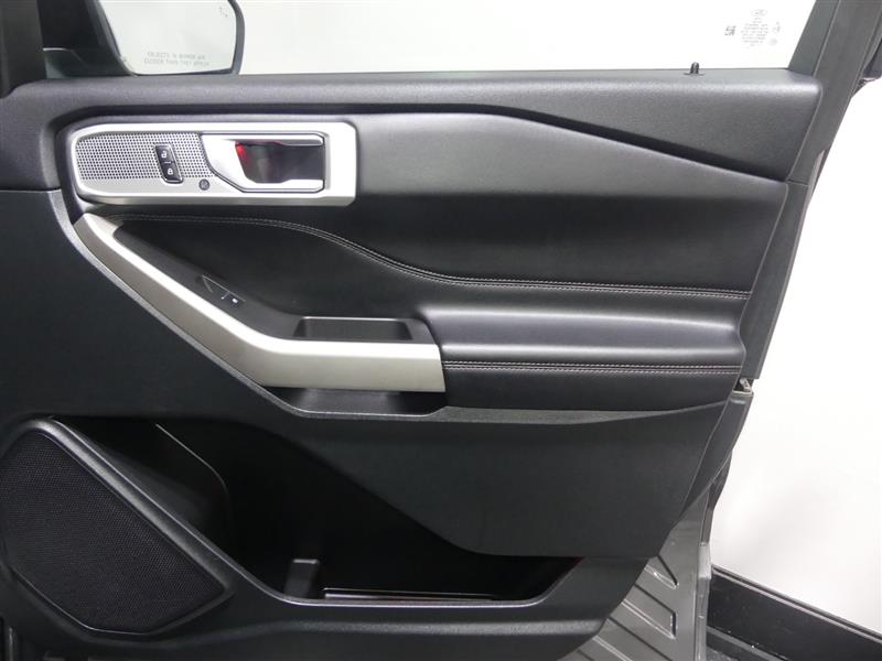 2023 Ford Explorer Limited - Photo 19