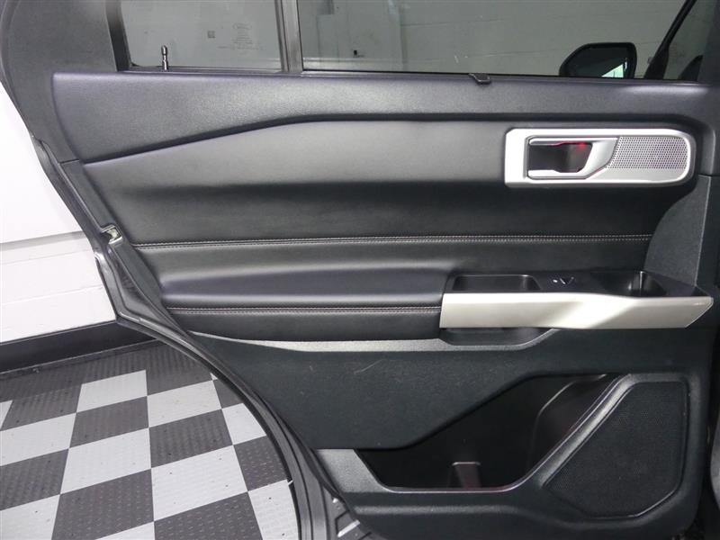 2023 Ford Explorer Limited - Photo 22
