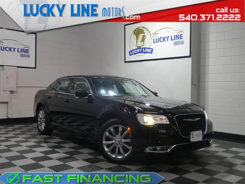 2018 Chrysler 300 Touring AWD's photo