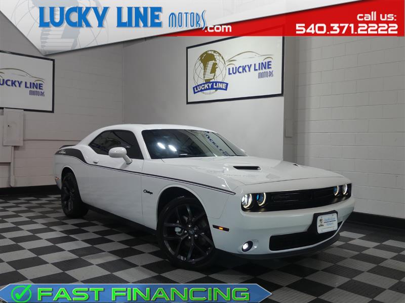 2023 Dodge Challenger SXT Auto's photo