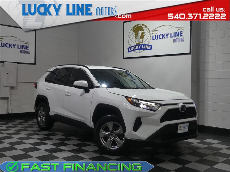 2022 Toyota RAV4 XLE AWD's photo