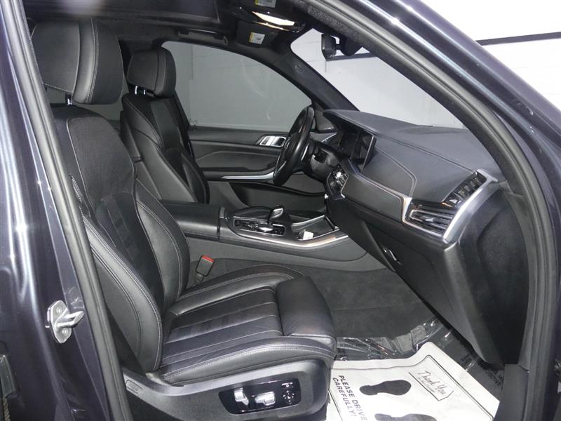 2020 BMW X5 M50i - Photo 23