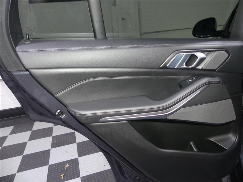 2020 BMW X5 M50i - Photo 26