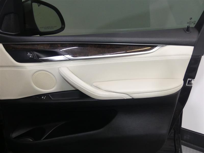 2016 BMW X5 xDrive35i - Photo 26