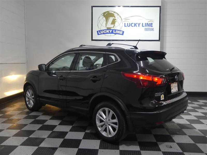 2018 Nissan Rogue Sport SV - Photo 11