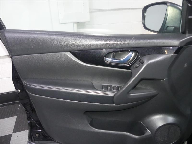 2018 Nissan Rogue Sport SV - Photo 17