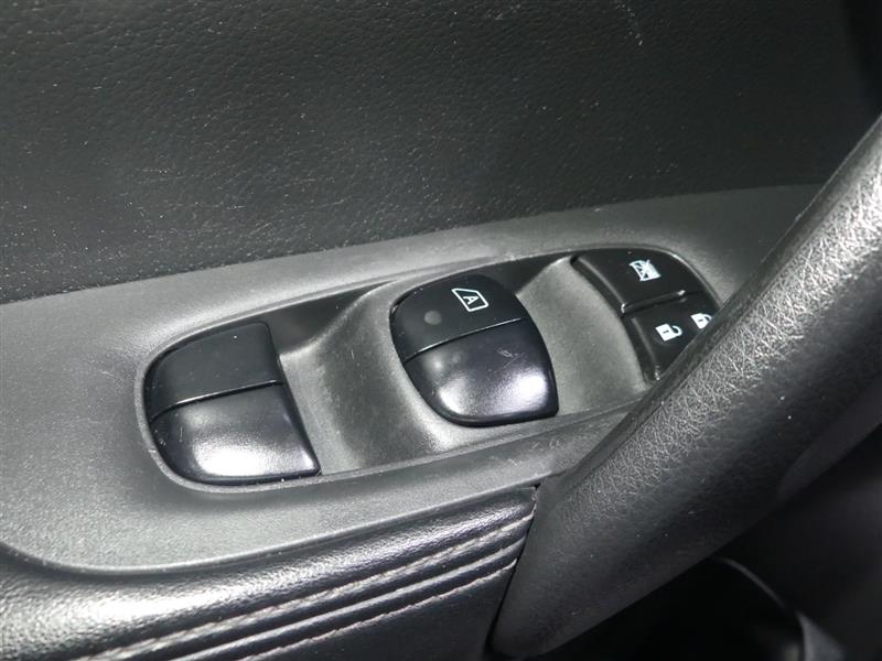2018 Nissan Rogue Sport SV - Photo 19