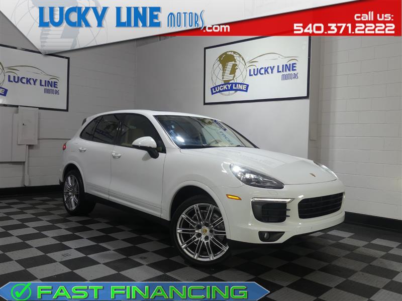 2017 Porsche Cayenne Platinum Edition's photo