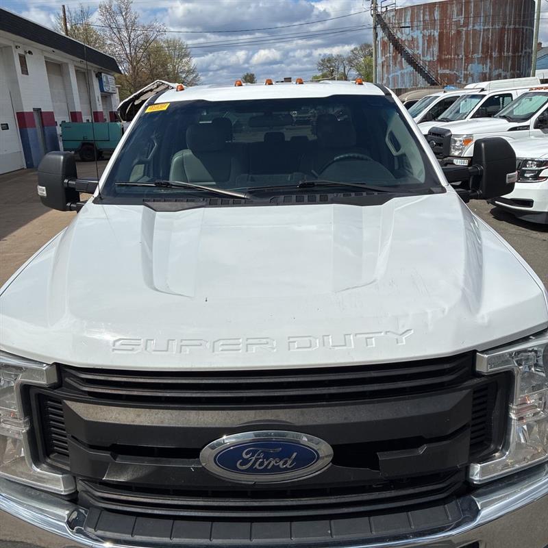 2019 Ford F-250 XL 4x4 Crew Cab 8' Box's photo