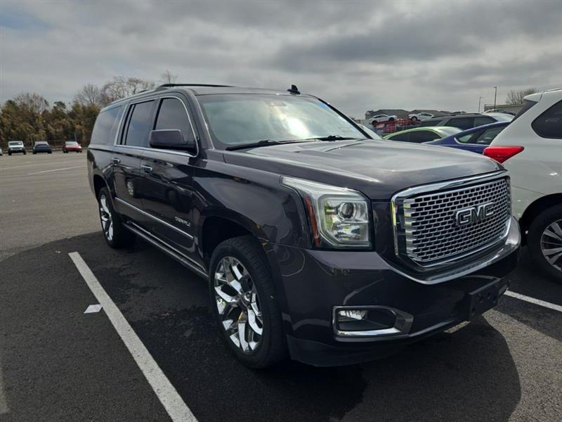 2016 GMC Yukon Denali AWD's photo
