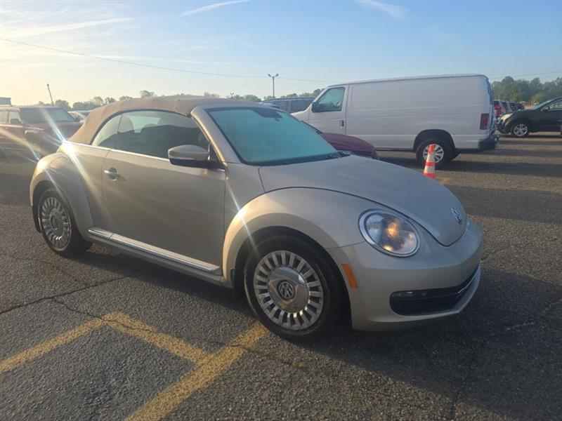 2013 VOLKSWAGEN BEETLE CONVERTIBLE 2.5L