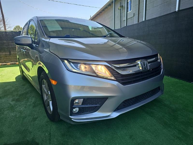 2018 Honda Odyssey EX-L - Photo 2