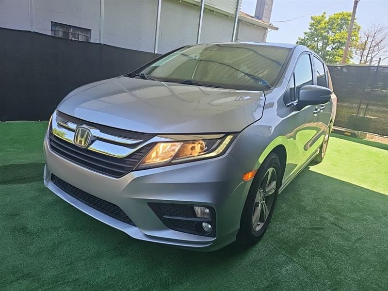 2018 Honda Odyssey EX-L - Photo 11