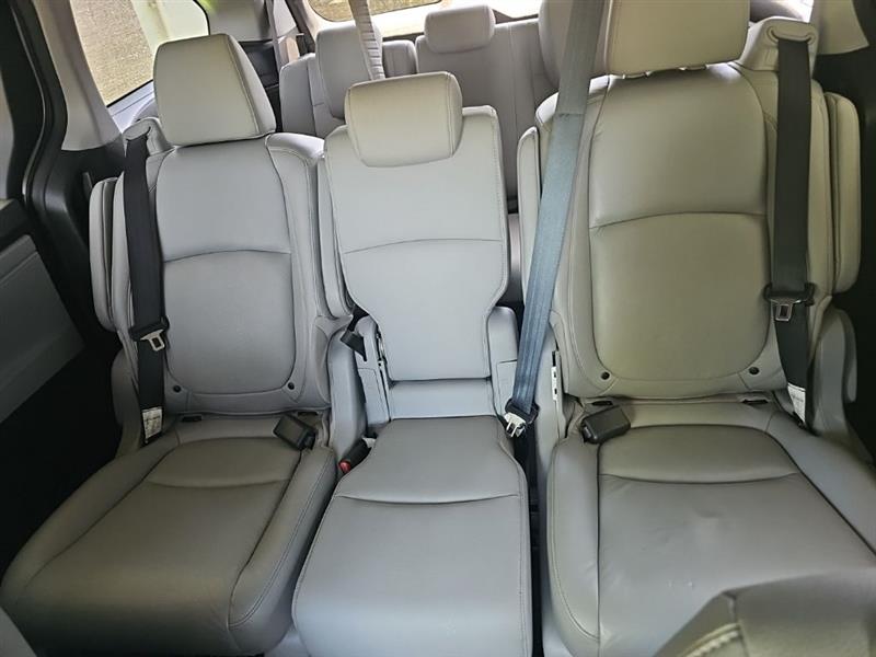 2018 Honda Odyssey EX-L - Photo 19