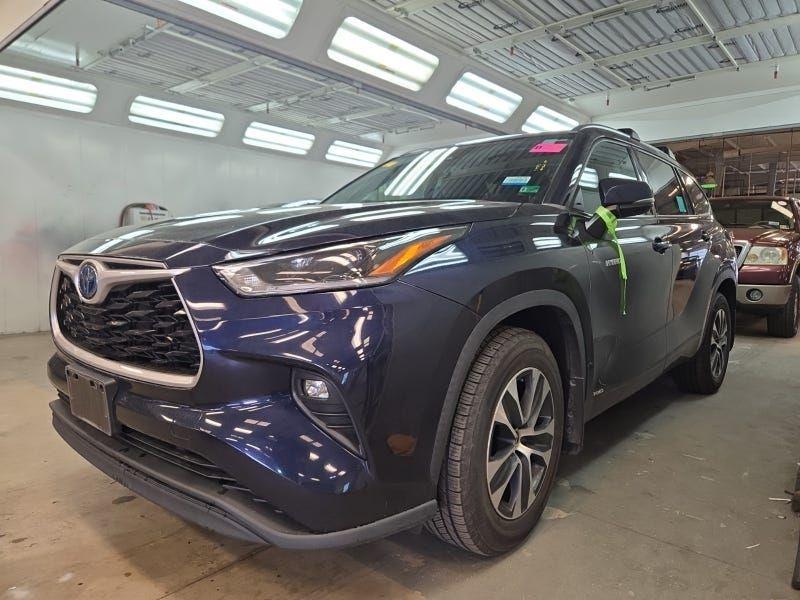 2021 TOYOTA HIGHLANDER HYBRID XLE