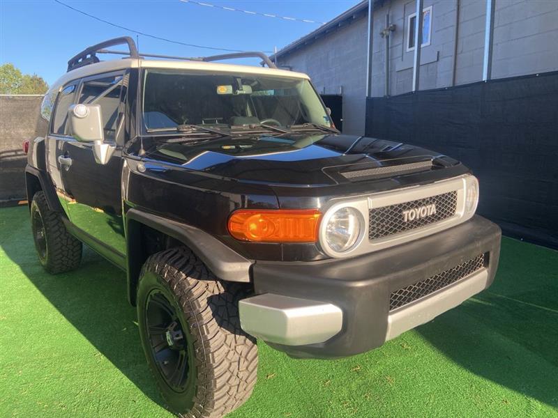 2012 Toyota FJ Cruiser 4x4 AT's photo