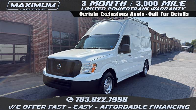 2015 Nissan NV's photo