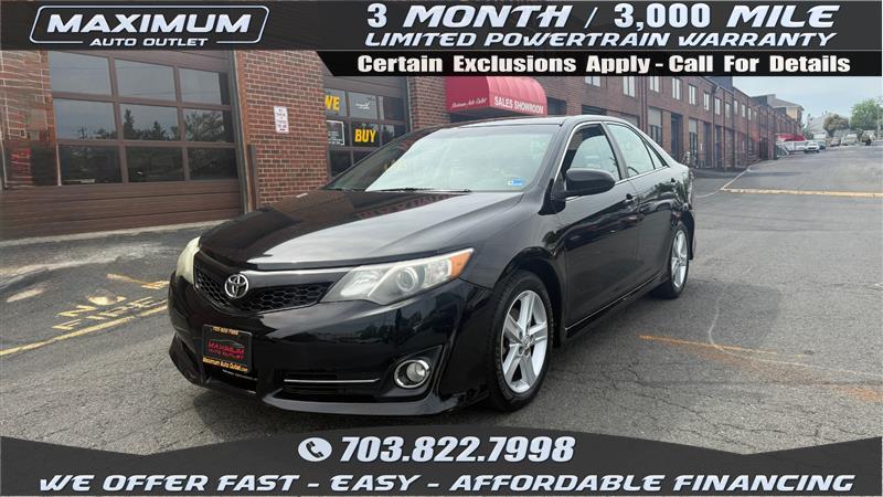 2012 TOYOTA CAMRY SE