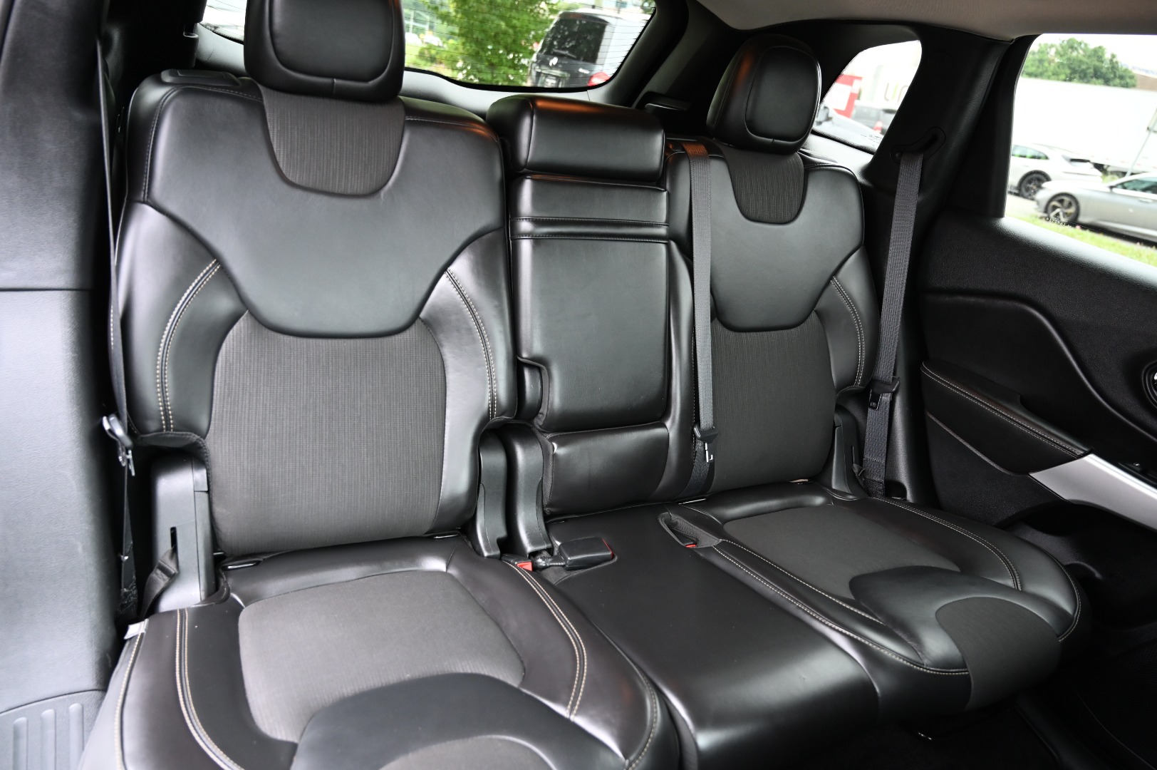 2018 Jeep Cherokee Latitude Plus - Photo 16