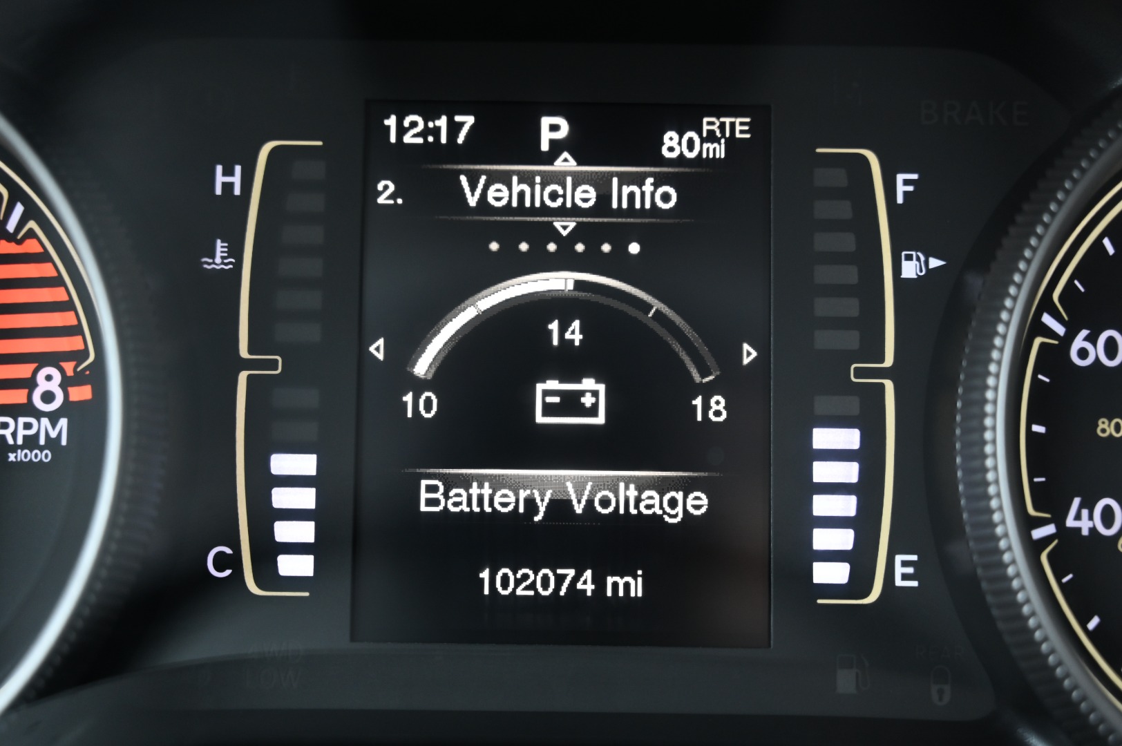 2018 Jeep Cherokee Latitude Plus - Photo 28